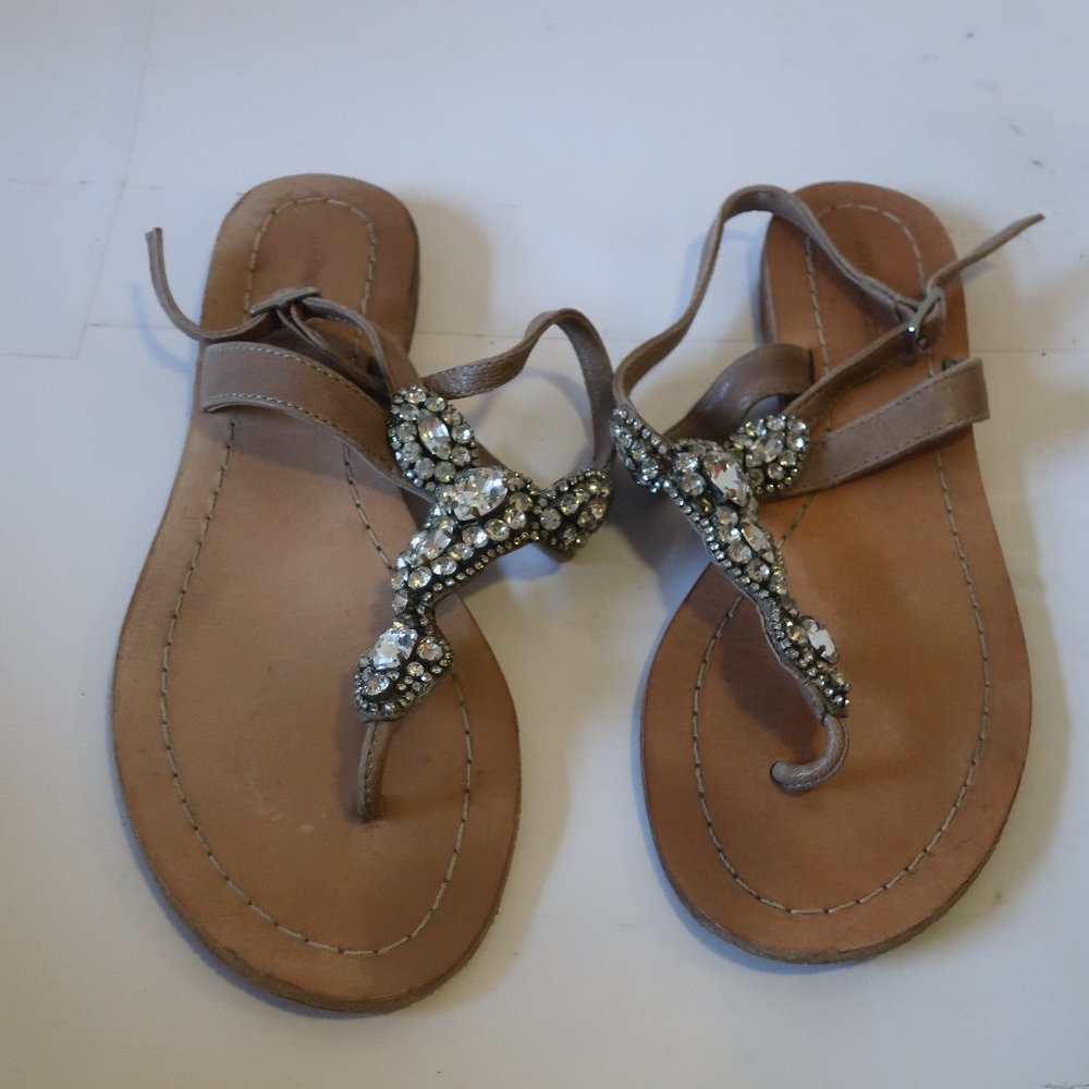 * Womens Antik Batik Brown Leather Thong Sandals W/Silver Stones Sz 8